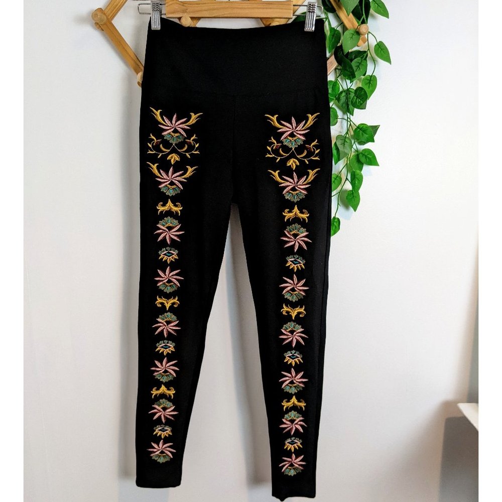 BEBE CLACK HIGH WAIST STRETCH EMDROIDERED PANTS SIZE SMALL THICK SKINNY LEGGINGS